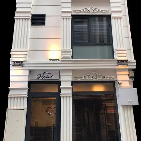 Mina Life Hotel 4*