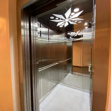 Mina Life 2* Istanbul