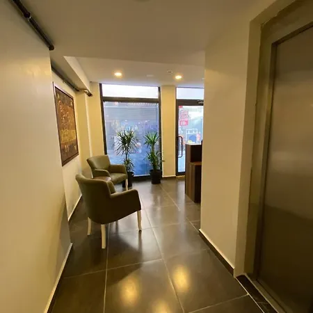 Otel Mina Life